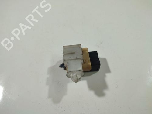 Used Fuse box Fuse box TOYOTA AVENSIS VERSO (_M2_) 2.0 D (CLM20_, CLM20R) (116 hp) 32548489 32548489