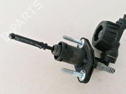 Used Clutch slave cylinder Clutch slave cylinder 35624422 35624422