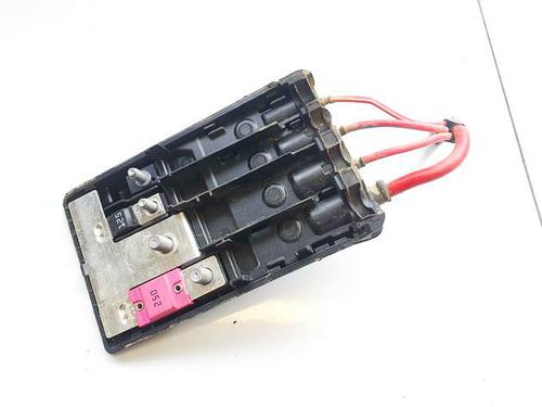Fuse box BMW i3 (I01) Electric | BP32588015E1