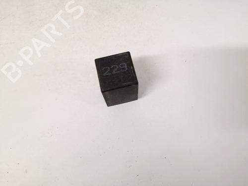 other-audi-a4-b5-8d2-1994-1995-1996-1997-1998-1999-2000-2001-32895095 main image