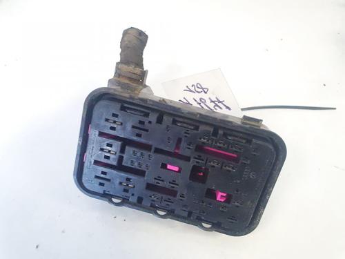 Used Fuse box VW TOURAN (1T1, 1T2) 1.9 TDI (100 hp) 32895949