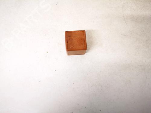 Used Electronic sensor Electronic sensor OPEL OMEGA B (V94) 2.0 16V (F69, M69, P69) (136 hp) 33081572 33081572
