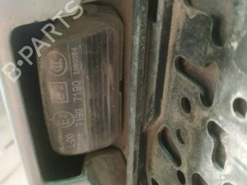 Éclairage de plaque d'immatriculation Éclairage de plaque d'immatriculation PEUGEOT 406 (8B) 2.0 HDI 110 (109 hp) 34912922 34912922
