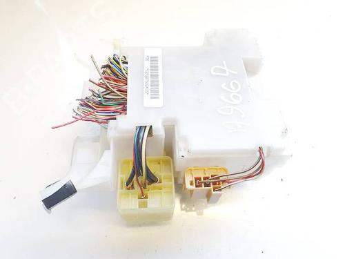 Used Fuse box Fuse box TOYOTA COROLLA (_E12_) 2.0 D-4D (CDE120R, CDE120L_) (110 hp) 32965411 32965411
