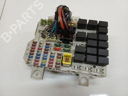 Used Fuse box Fuse box 37864679 37864679