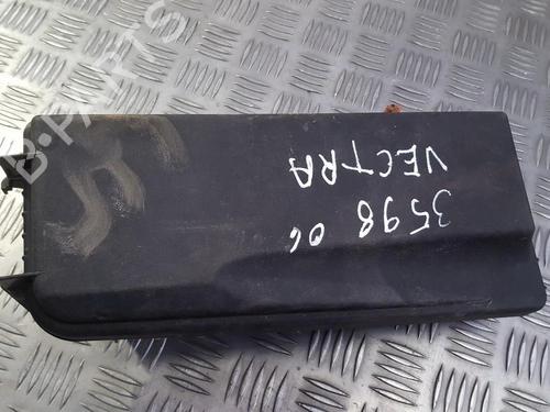 fuse-box-opel-vectra-c-z02-2002-2003-2004-2005-2006-2007-2008-2009-33492146 main image