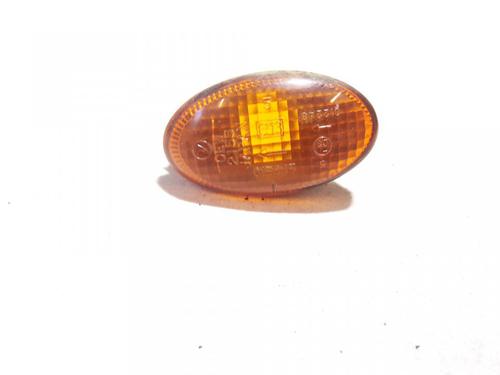 Højre side indikator Højre side indikator SUBARU FORESTER (SF_) 2.0 AWD (SF5) (125 hp) 35562169 35562169