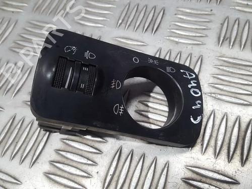 switch-seat-toledo-ii-1m2-1998-1999-2000-2001-2002-2003-2004-2005-2006-35696473 main image