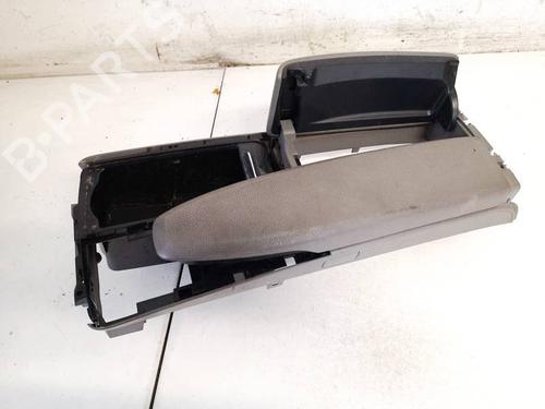 Used Armrest / Center console Armrest / Center console 35109537 35109537