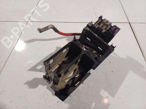 Fuse box OPEL ASTRA H (A04) 1.9 CDTI (L48) | BP32563131E1