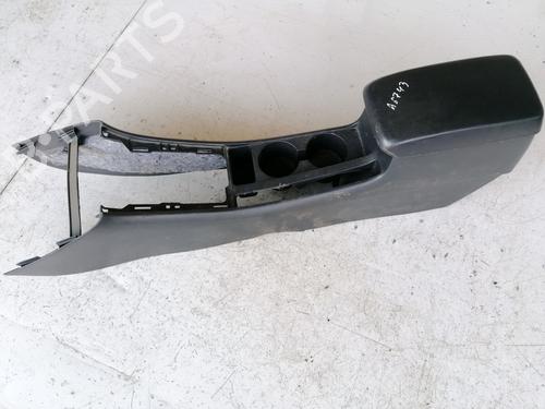 Used Armrest / Center console Armrest / Center console 35577472 35577472