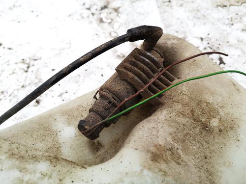 washer-pump-audi-80-b4-saloon-8c2-1991-1992-1993-1994-1995-35392500 main image
