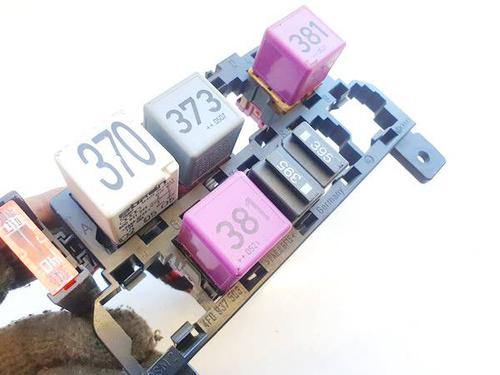 Fuse box AUDI A6 C6 (4F2) 3.0 TDI quattro | BP32949548E1 - Image 2