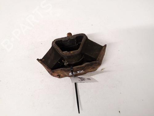 Used Engine mount Engine mount IVECO DAILY III Van 29 L 12 V (ALKA41A2, ALLA52A2, ALKA42A2) (116 hp) 32889373 32889373