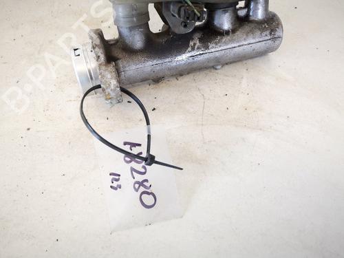 Used Brake master cylinder Brake master cylinder SUBARU FORESTER (SG_) 2.0 X AWD (SG5) (158 hp) 35403738 35403738