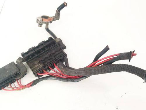 Used Fuse box SKODA ROOMSTER (5J7) 1.4 TDI (70 hp) 32586899