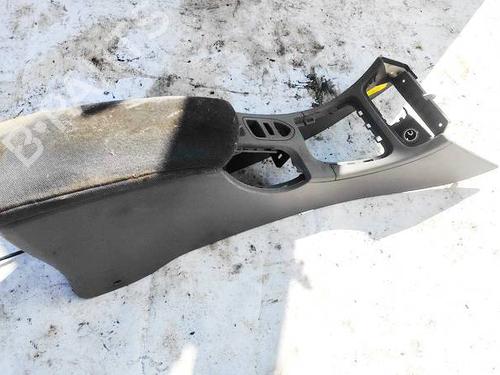 Used Armrest / Center console Armrest / Center console RENAULT LAGUNA II (BG0/1_) 1.6 16V (BG0A, BG0L) (107 hp) 35247835 35247835
