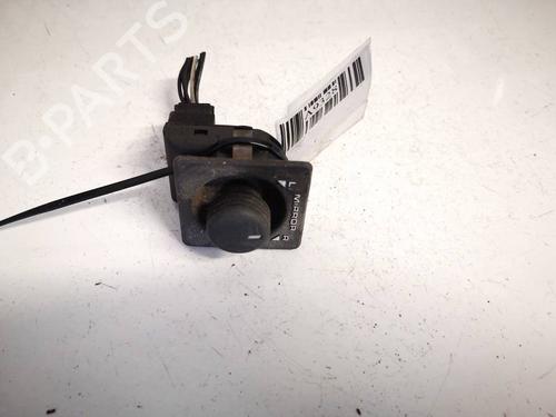 Comando specchietti Comando specchietti LAND ROVER FREELANDER I (L314) 2.0 DI 4x4 (98 hp) 35157750 35157750