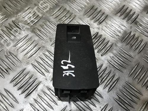 switch-opel-insignia-a-saloon-g09-2008-2009-2010-2011-2012-2013-2014-2015-2016-2017-33493509 main image