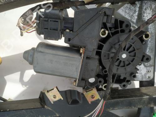 Used Right front window motor Right front window motor 35520931 35520931