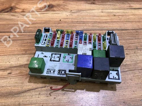 Used Fuse box Fuse box OPEL CORSA B (S93) 1.2 i (F08, F68, M68) (45 hp) 33485640 33485640