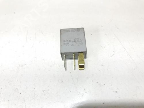 Used Electronic sensor Electronic sensor TOYOTA AVENSIS (_T25_) 2.2 D-CAT (ADT251_, ADT251R) (177 hp) 33503254 33503254