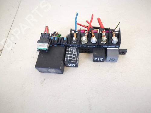 fuse-box-audi-a3-8l1-1996-1997-1998-1999-2000-2001-2002-2003-2004-2005-2006-32948266 main image