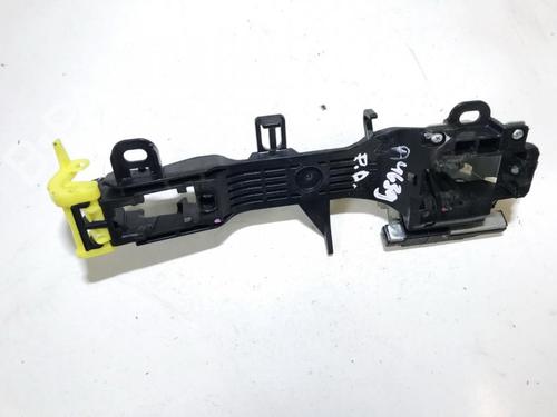 front-right-exterior-door-handle-toyota-verso-_r2_-2009-2010-2011-2012-2013-2014-2015-2016-2017-2018-35843127 main image