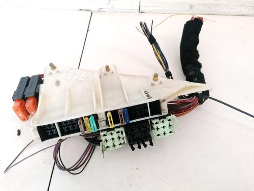 fuse-box-bmw-5-e39-1995-1996-1997-1998-1999-2000-2001-2002-2003-32878453 main image