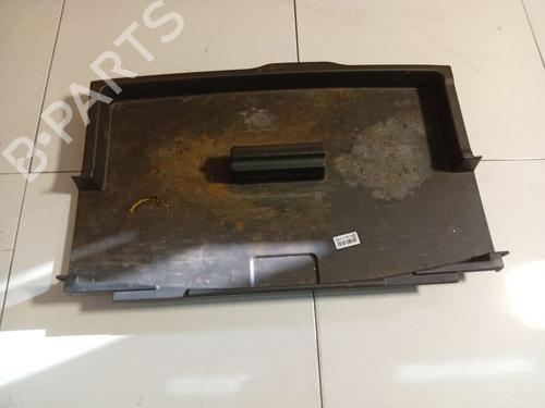 Used Boot lining Boot lining TOYOTA AVENSIS (_T25_) 2.0 VVTi (AZT250_) (155 hp) 34797926 34797926