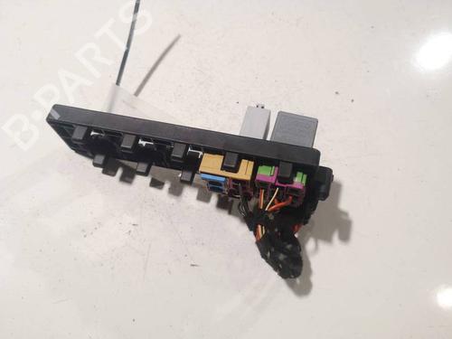 Fuse box SKODA SUPERB II (3T4) 2.0 TDI | BP38042101E1 - Image 2