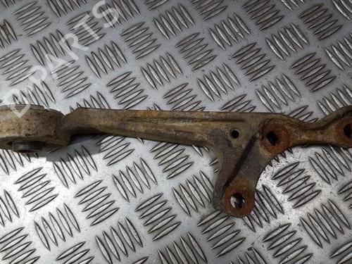 Used Engine mount Engine mount TOYOTA HILUX VII Pickup (_N1_, _N2_, _N3_) 2.5 D-4D (KUN15, KUN35) (144 hp) 33498279 33498279