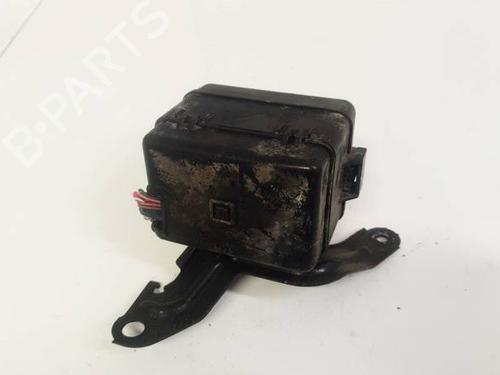 Used Fuse box TOYOTA HIGHLANDER / KLUGER (_U4_) 3.5 (GSU40_, GSU40R) (273 hp) 32625993