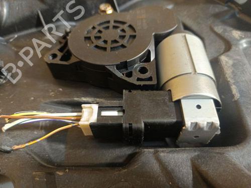 Right front window motor MAZDA 3 (BK) 1.6 DI Turbo | BP34826756E20 - Image 3