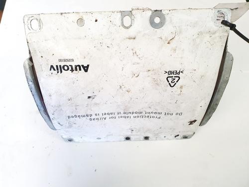 Used Passenger airbag Passenger airbag VOLVO V50 (545) 2.0 D (136 hp) 32895385 32895385