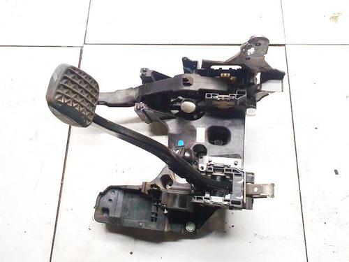 Used Clutch pedal Clutch pedal OPEL INSIGNIA A (G09) 2.0 CDTI (68) (131 hp) 40028622 40028622
