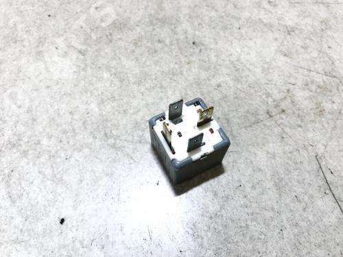 Electronic sensor VW PASSAT B5 Variant (3B5) 1.9 TDI | BP33529713M84 - Image 2