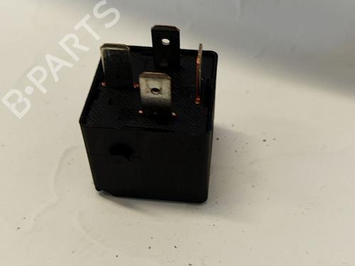 Electronic sensor SKODA SUPERB II (3T4) 2.0 TDI | BP33098154M84 - Image 2