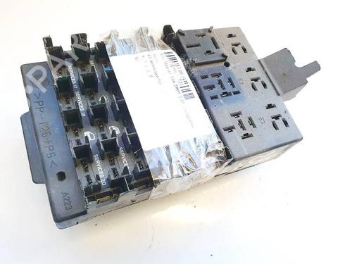 Used Fuse box Fuse box ALFA ROMEO 166 (936_) 2.4 JTD (936A2B__) (140 hp) 33482467 33482467