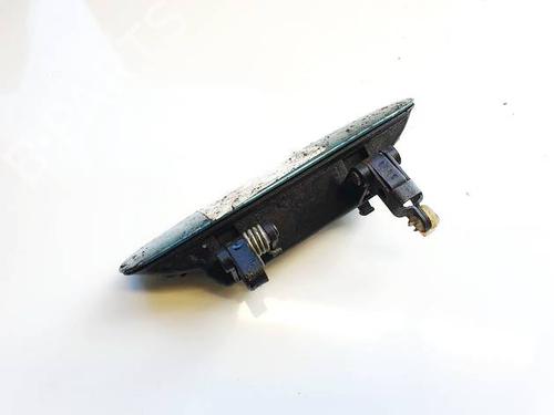 front-right-exterior-door-handle-audi-a4-b5-8d2-1994-1995-1996-1997-1998-1999-2000-2001-35051952 main image