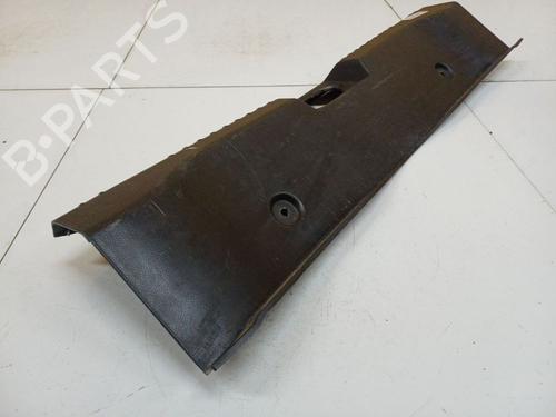 step-chevrolet-cruze-hatchback-j305-2010-40028726 main image