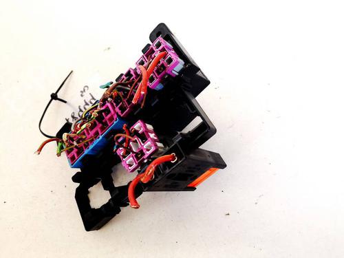 Fuse box VW TRANSPORTER T5 Van (7HA, 7HH, 7EA, 7EH) 2.0 TDI | BP32917518E1 - Image 2