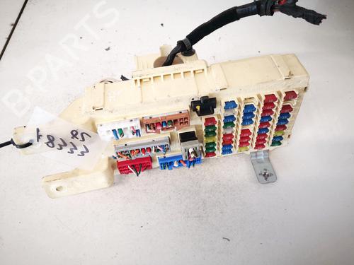 Used Fuse box Fuse box HYUNDAI SANTA FÉ II (CM) 2.2 CRDi (155 hp) 32914961 32914961