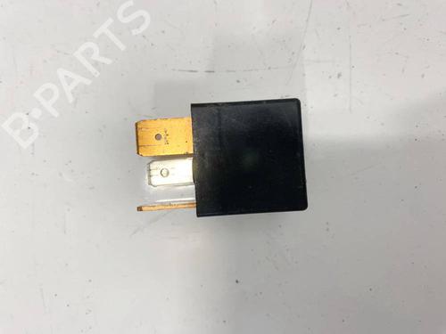 Used Other MITSUBISHI OUTLANDER I (CU_W) 2.0 (CU2W) (136 hp) 32582438