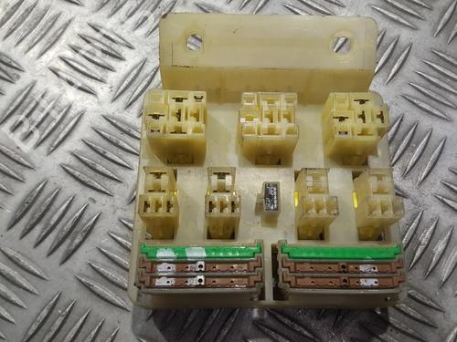Used Fuse box Fuse box MITSUBISHI CARISMA (DA_) 1.8 16V GDI (DA2A) (125 hp) 33486574 33486574