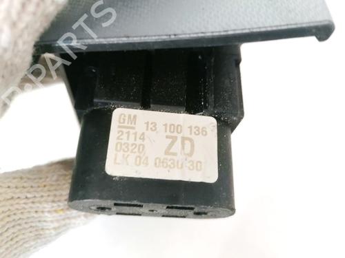 Switch OPEL ASTRA H CLASSIC Estate (A04) 1.4 (L35) | BP35433556I30 - Image 3