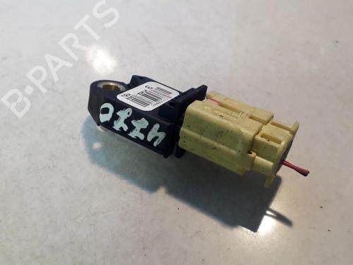 Used Electronic module Electronic module TOYOTA YARIS (_P9_) 1.4 D-4D (NLP90_, NLP90R) (90 hp) 33515338 33515338