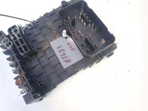 Used Fuse box VW PASSAT B6 (3C2) 2.0 TDI (140 hp) 32895957