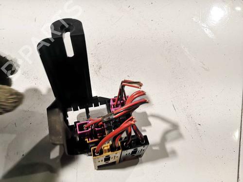 Fuse box VW PASSAT B5 Variant (3B5) 1.9 TDI | BP33730798E1 - Image 3