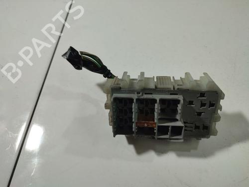 Used Fuse box Fuse box FORD MONDEO IV (BA7) 2.0 TDCi (115 hp) 32972650 32972650